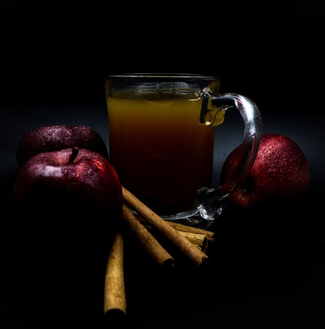 Warm Pear Elixir: A Nourishing Winter Drink for Lung and Digestive Health